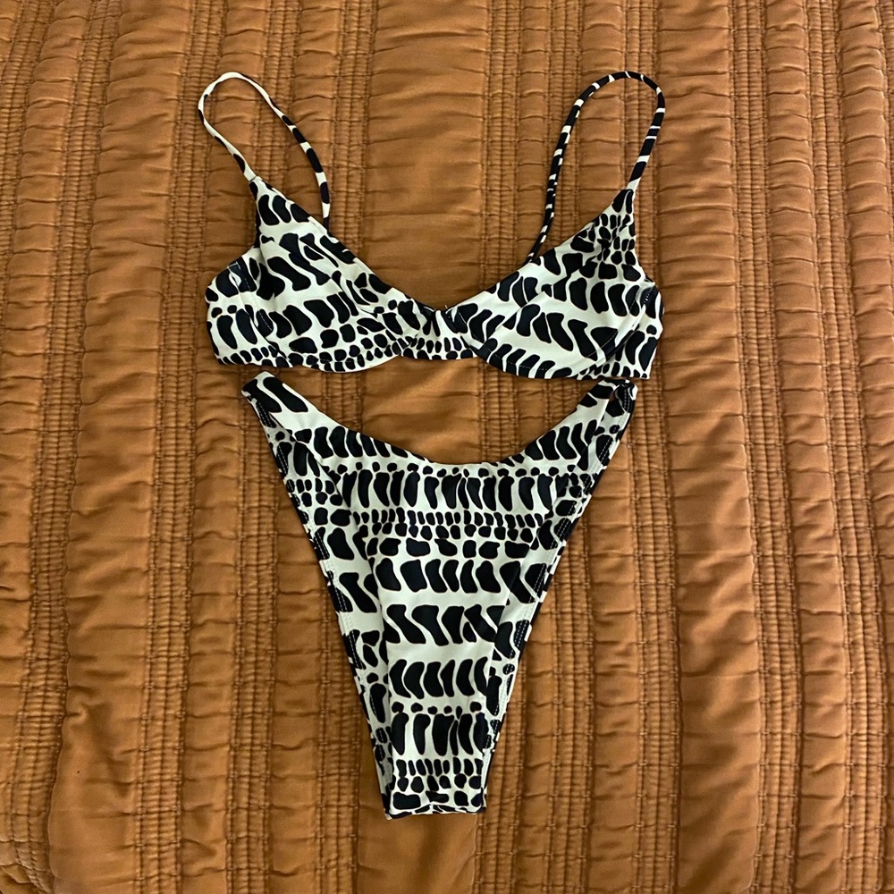 Benoa Swim Hebrew Cone Set